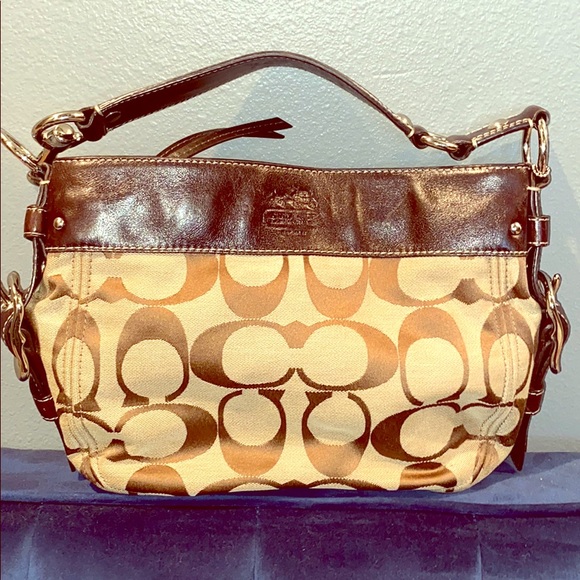 Coach Signature Hobo Purse - Picture 1 of 6